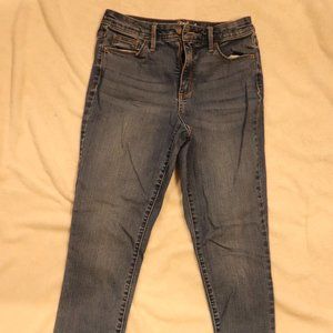 Highrise/Highwaisted Skinny Jean Universal Thread